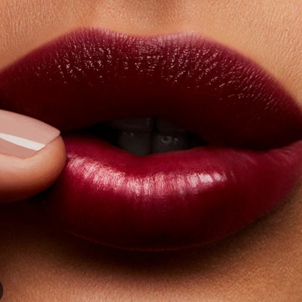 🌙💙Mac La Femme Love Me Lipstick 💕